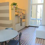 Apartmán Renovated With Balcony In San Lorenzo - With Elevator