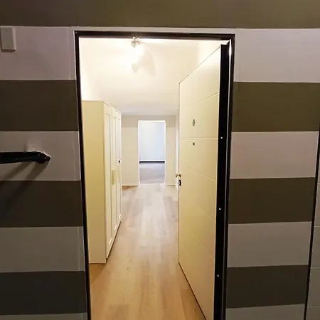 Renovated With Balcony In San Lorenzo - With Elevator * ジェノヴァ