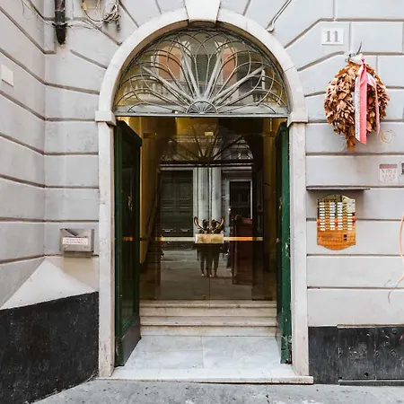Apartment Renovated With Balcony In San Lorenzo - With Elevator
