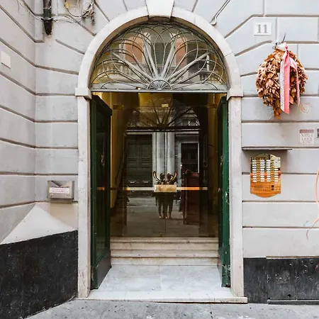 Apartamento Renovated With Balcony In San Lorenzo - With Elevator