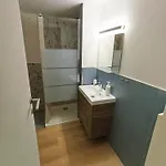 Lejlighed Renovated With Balcony In San Lorenzo - With Elevator