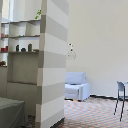 Appartement Renovated With Balcony In San Lorenzo - With Elevator *
